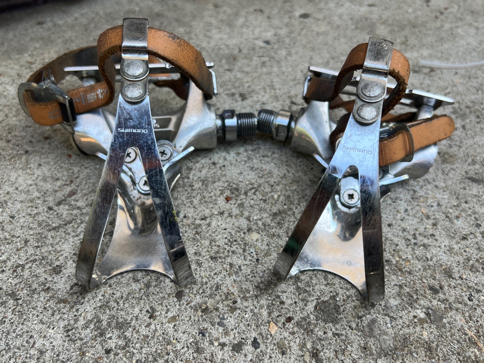 Shimano 600 PD-6207 Toe Clip Pedals W Toe Clips & Straps Vintage Touring Road   - Image 14