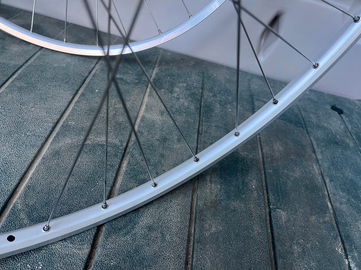 Miche Track Wheelset 100/120mm 700c Clincher Vintage Silver Fixed Gear High Flange 7