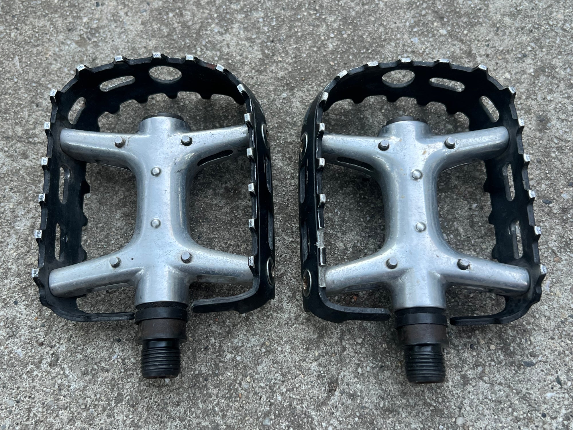 Shimano Deore XT PD-M730 Platform Bear Trap Vintage MTB ATB Pedals