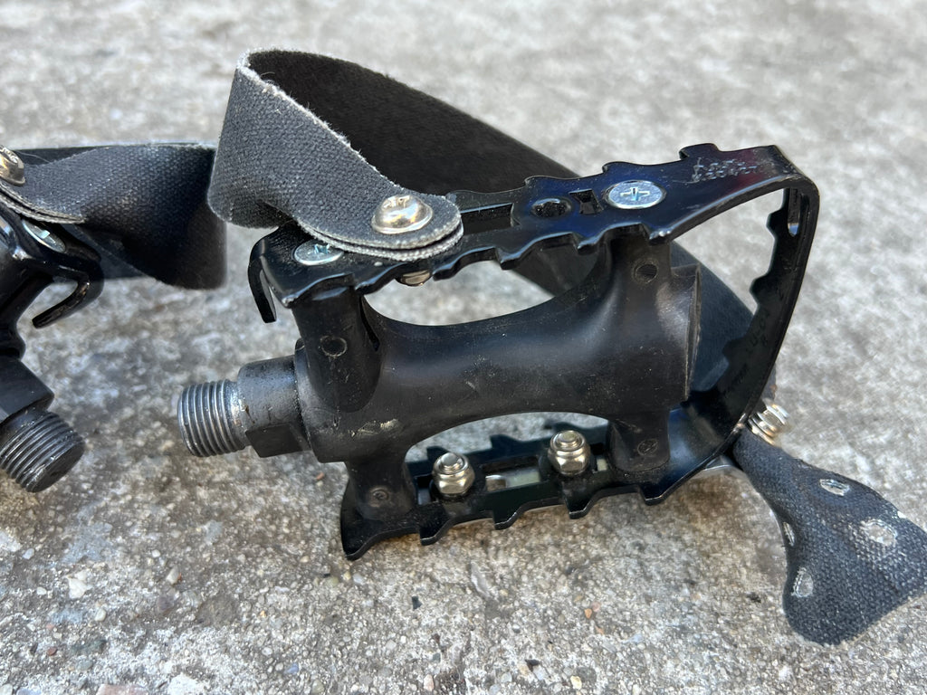 MINT Power Grips Toe Strap Platform Pedals MTB Mountain Bike Black