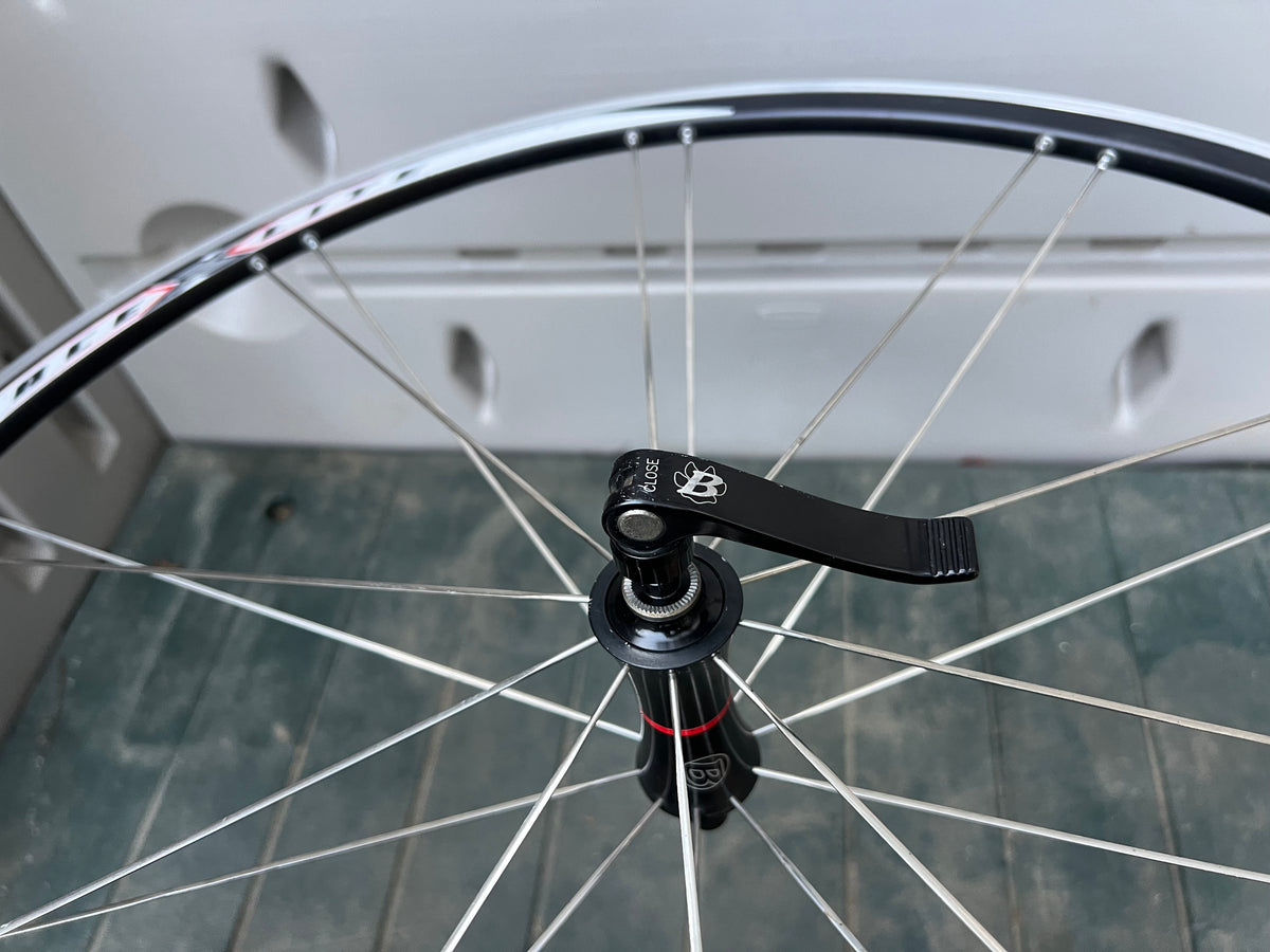 Bontrager Race Lite 700c Clincher 8/9/10 Speed Road Black Wheelset Wheels 130