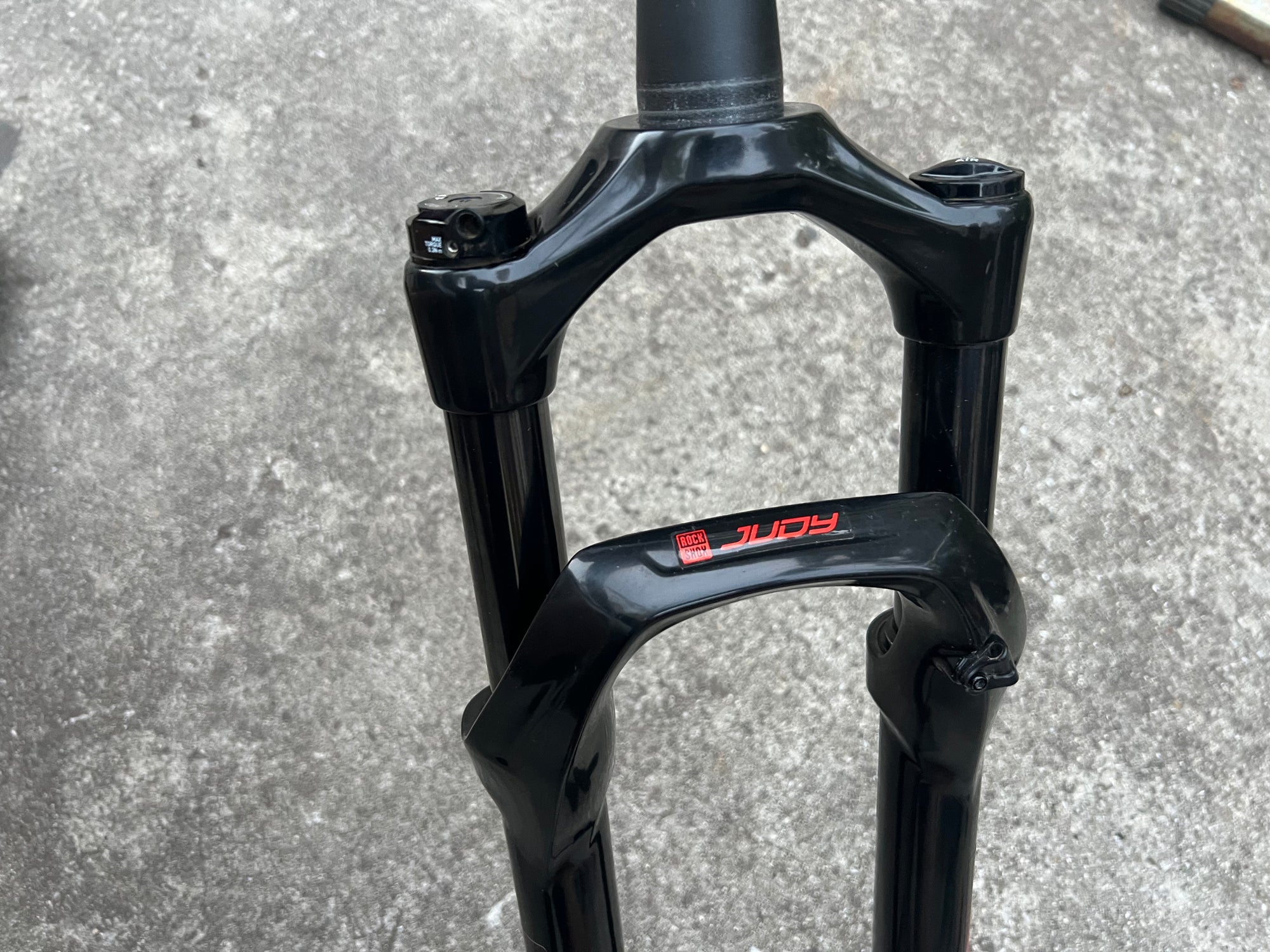 RockShox Judy Remote Lockout Fork 29” 100mm Travel Tapered 6.5” Steerer
