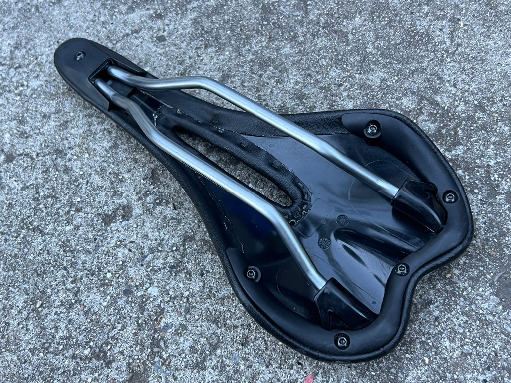 Lynskey Sport Saddle Road Bike Racing Cycling Black Cr-Mo Rails 270x125mm