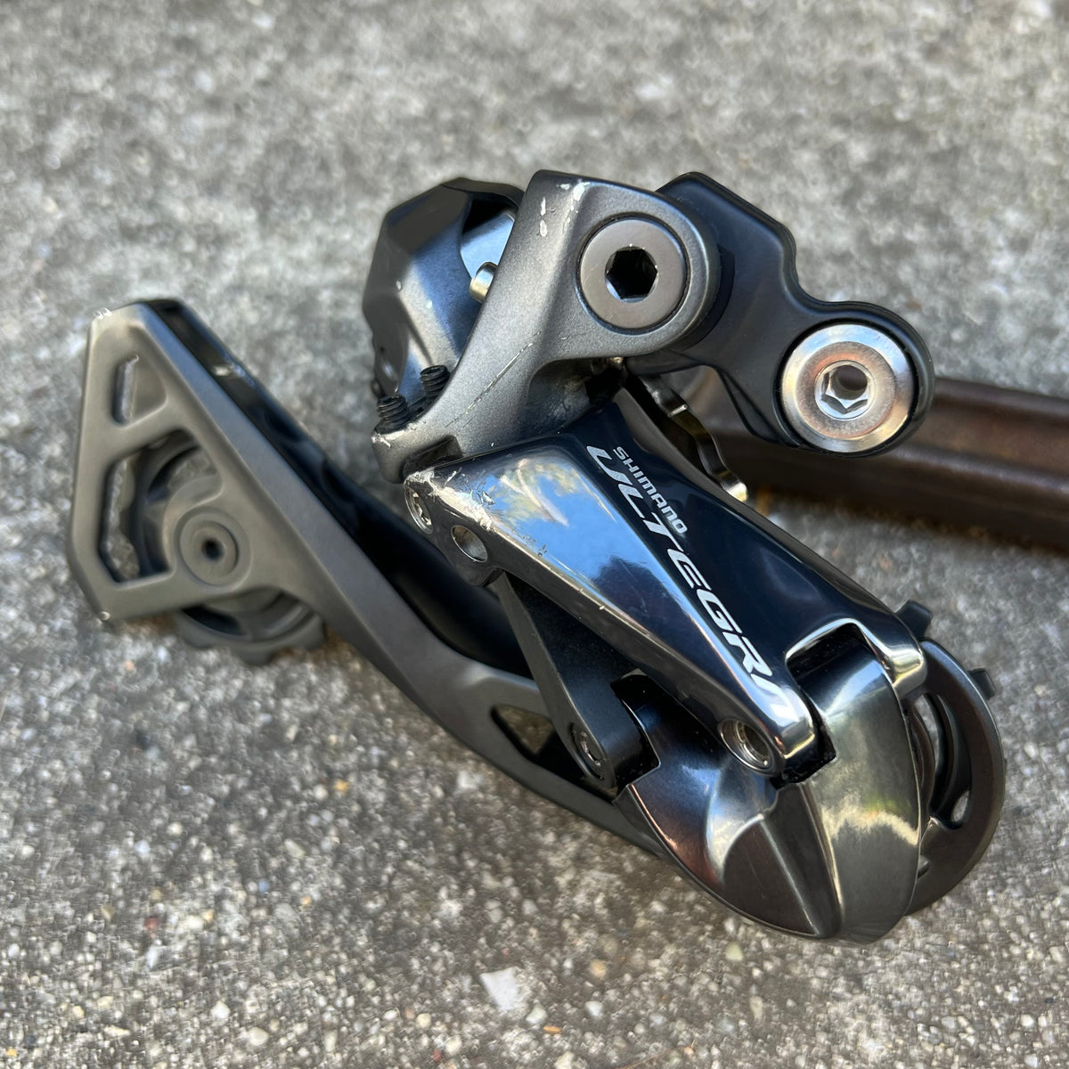 Shimano Ultegra Di2 RD-8050 GS 11 Speed Medium Cage Rear Derailleur