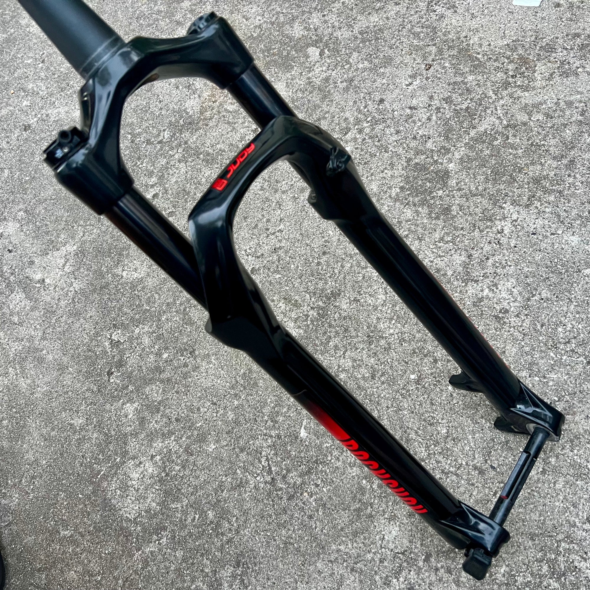 RockShox Judy Remote Lockout Fork 29” 100mm Travel Tapered 6.5” Steerer