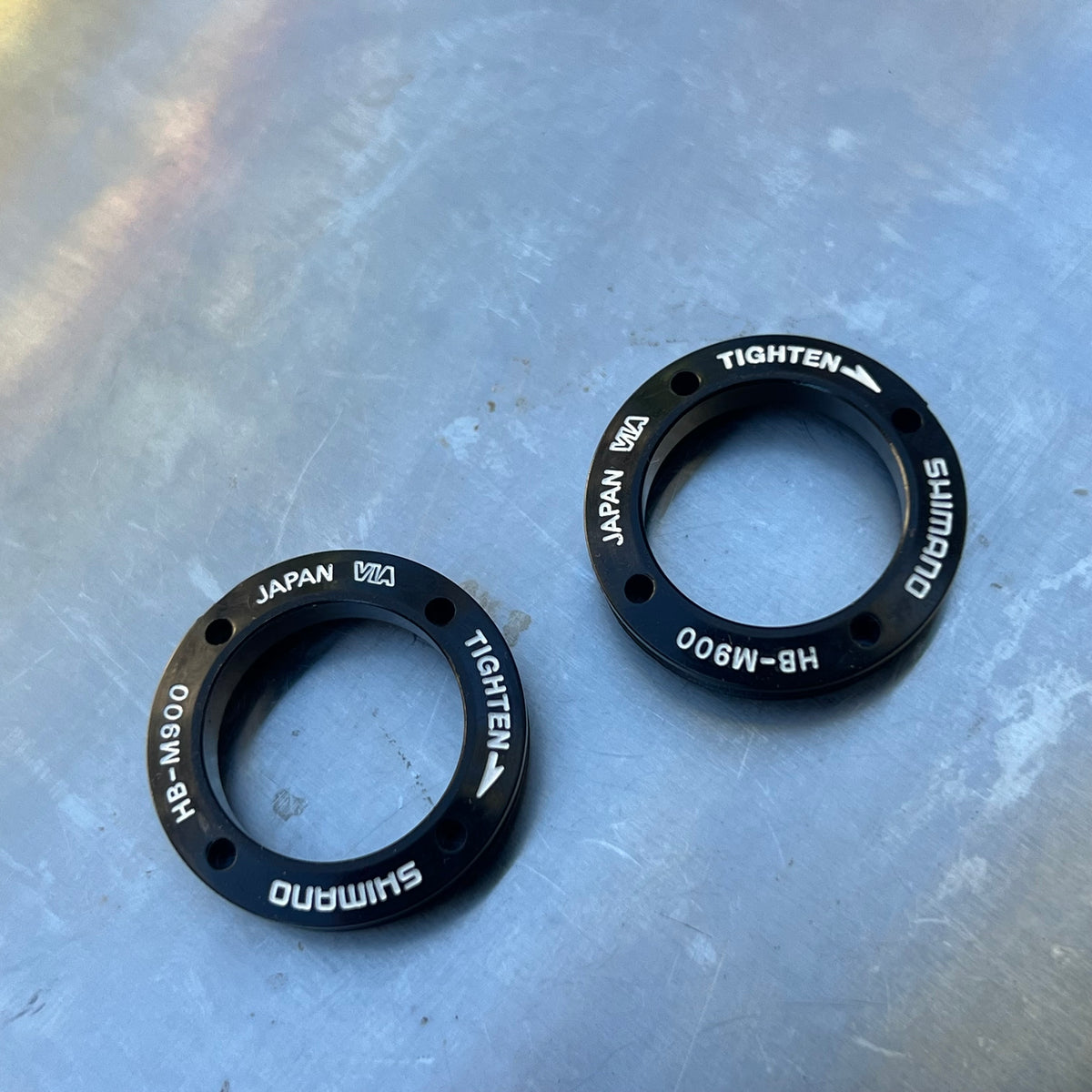 NOS NEW Shimano XTR HB-M900 Hub Dust Caps Black Vintage MTB Pair