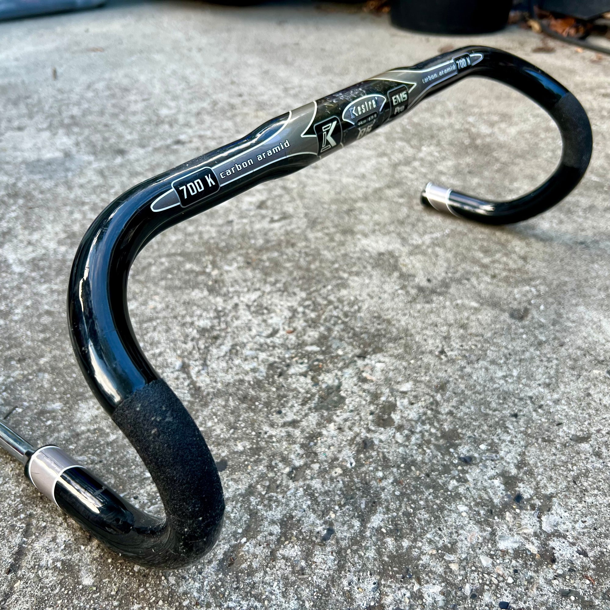 Kestrel OS EMS Pro 700k 31.8x440mm 44cm Carbon Black Drop Bars