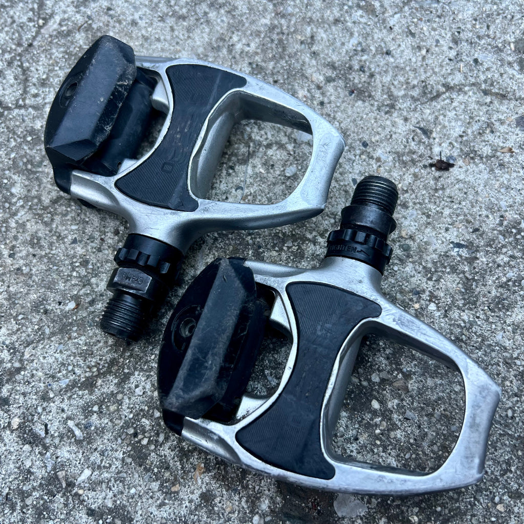 Shimano PD-R540 SPD-SL Clipless Pedals Road Touring Bike Silver Cycling