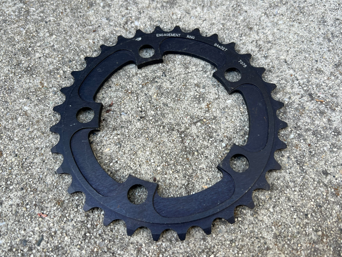 NOS QBP 94 BCD 32T 5 Bolt Black Chainring Engagement Ring Vintage MTB