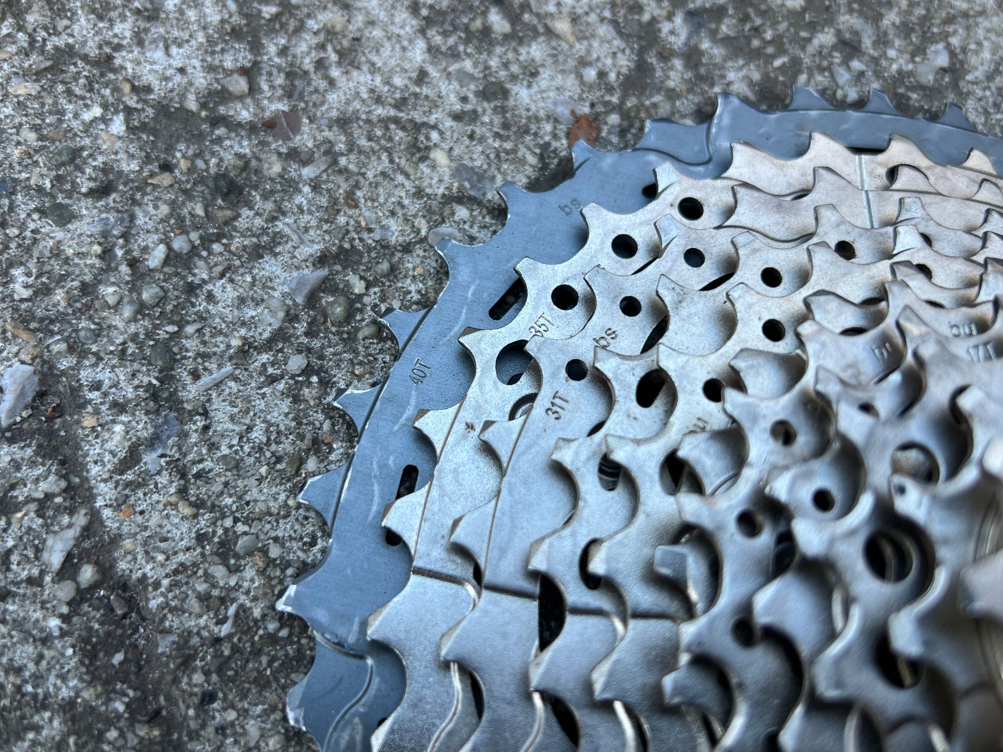 Shimano Deore XT CS-M8000 11-40T 11 Speed Cassette Mountain Bike MTB