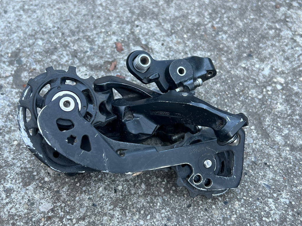 Shimano Deore XT RD-M8000 11 Speed Rear Derailleur Shadow Clutch Medium Cage MTB