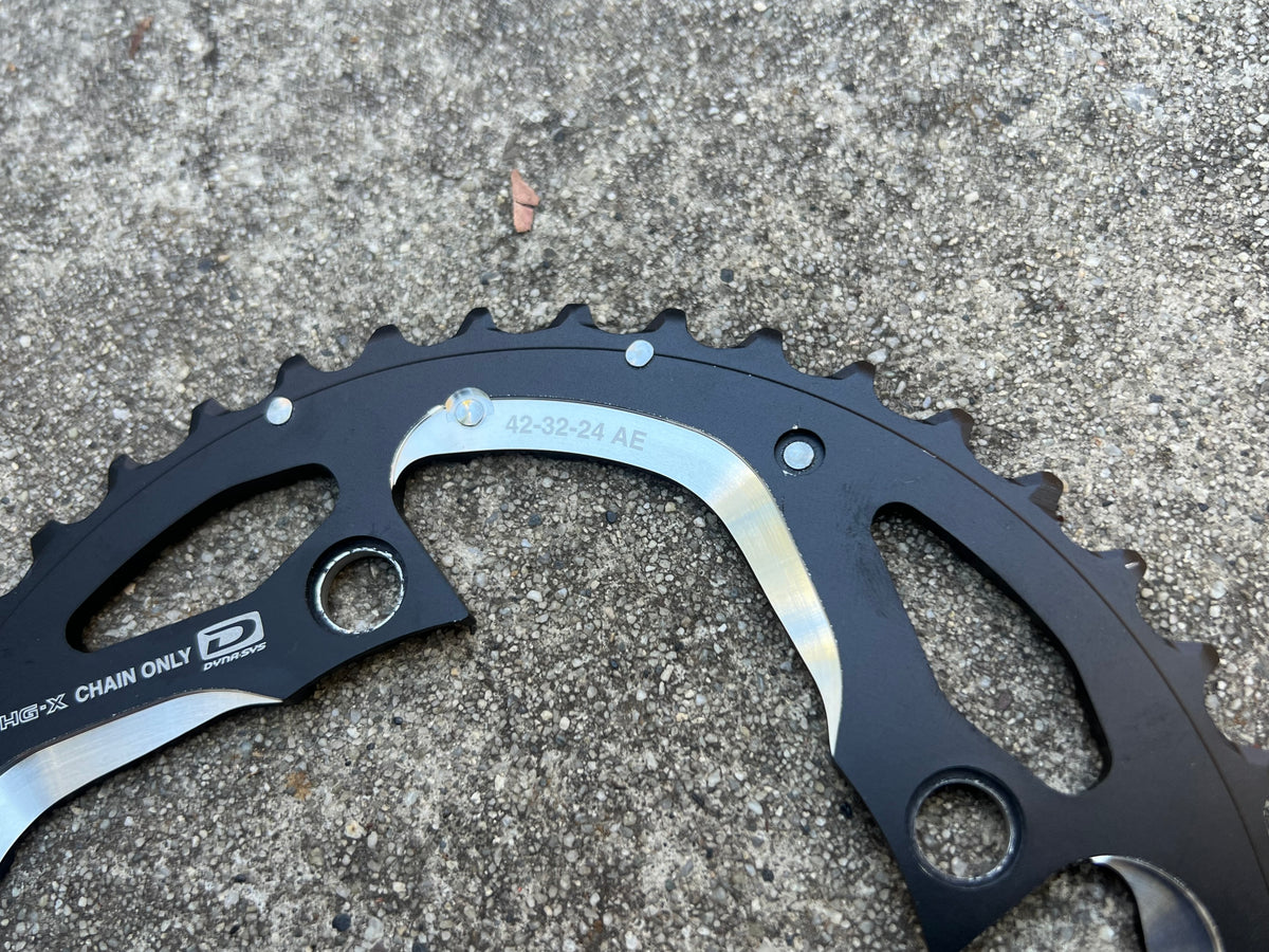 NEW Shimano 42T 104 BCD 4 Bolt HGX DYNA SYS Triple Big Outer Deore XT 10 Speed Chainring