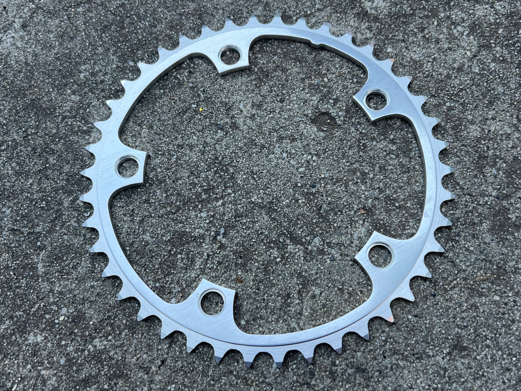 NOS NEW Shimano SG 130 BCD 42T Ultegra 600 Tricolor Chainring Road Double Small Silver Vintage