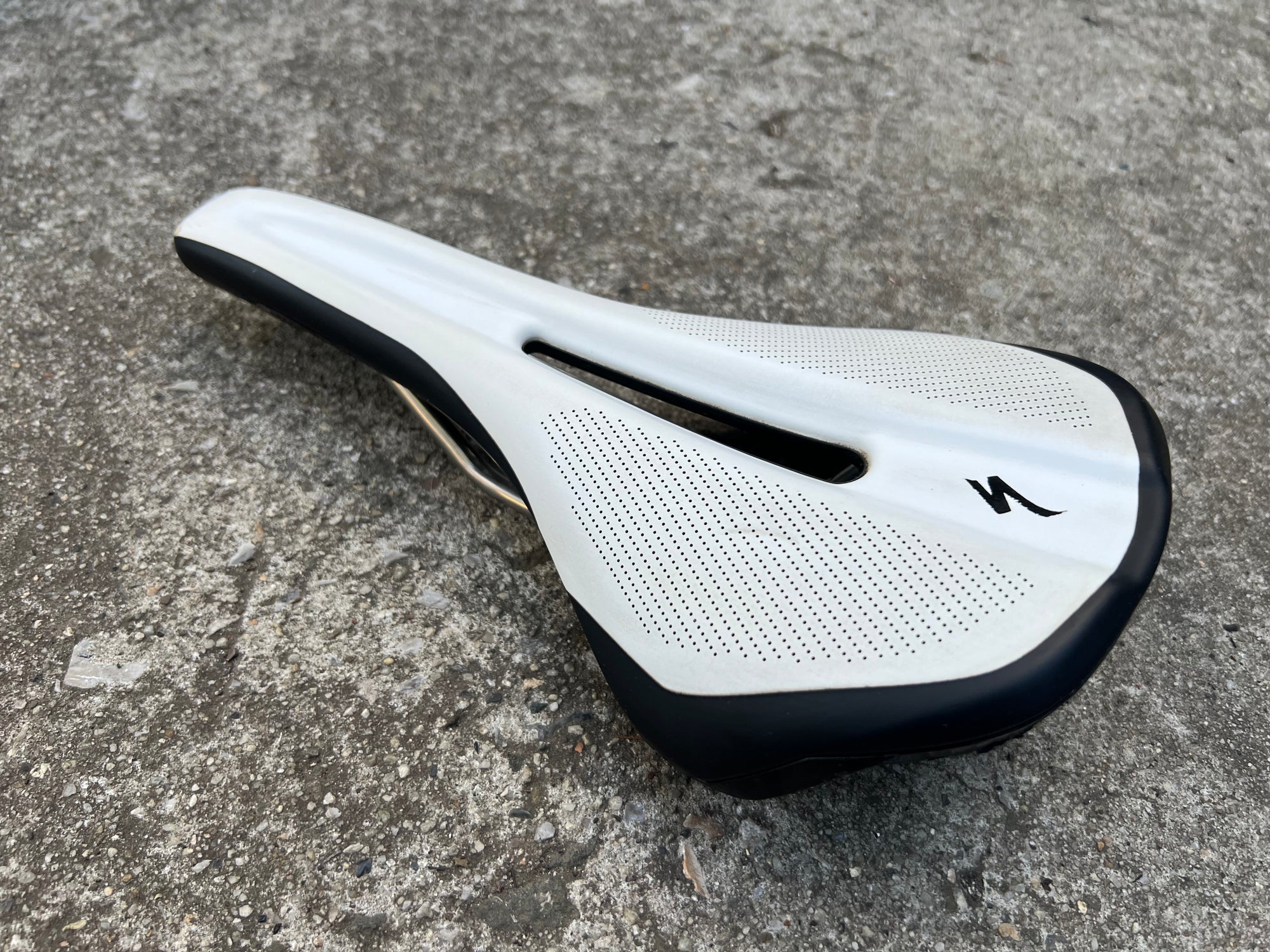 Specialized Phenom Titanium White Saddle 143mm Wide Road Gravel Body Geometry