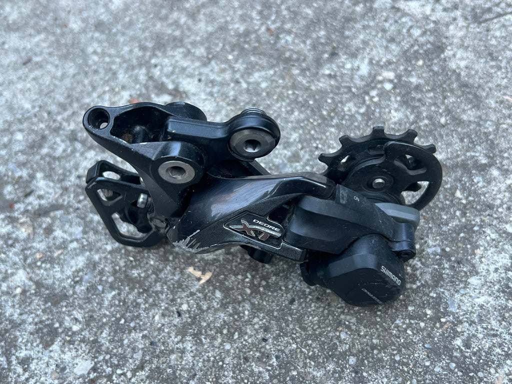 Shimano Deore XT RD-M8000 11 Speed Rear Derailleur Shadow Clutch Medium Cage MTB