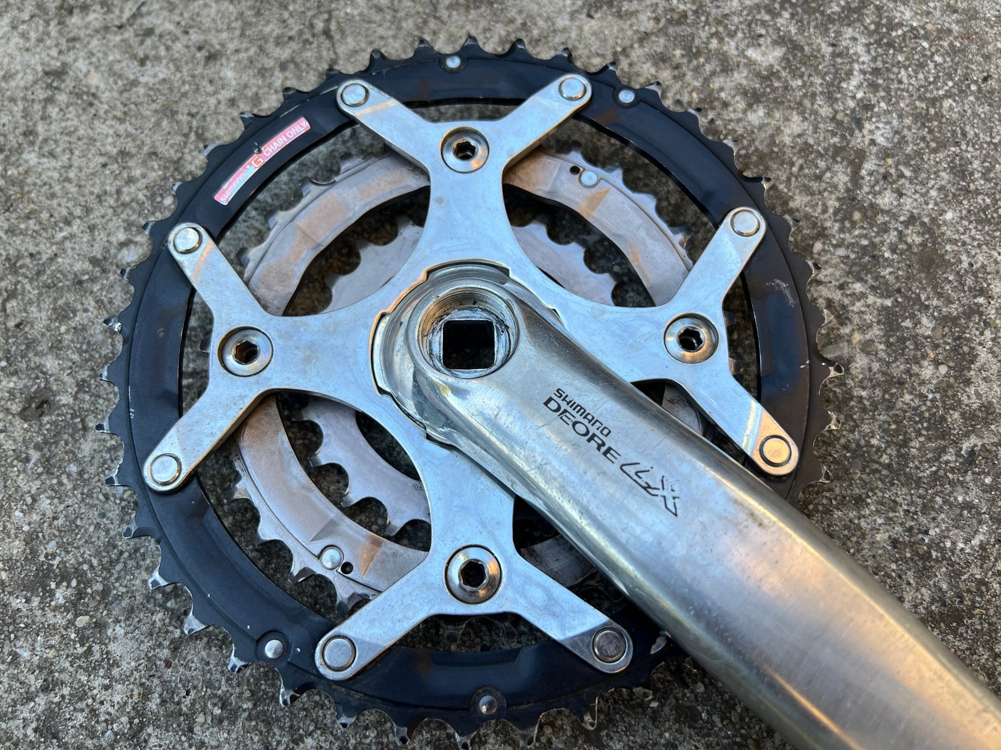 Shimano Deore LX FC-M569 175mm 42-32-22 Triple Square Taper Crankset