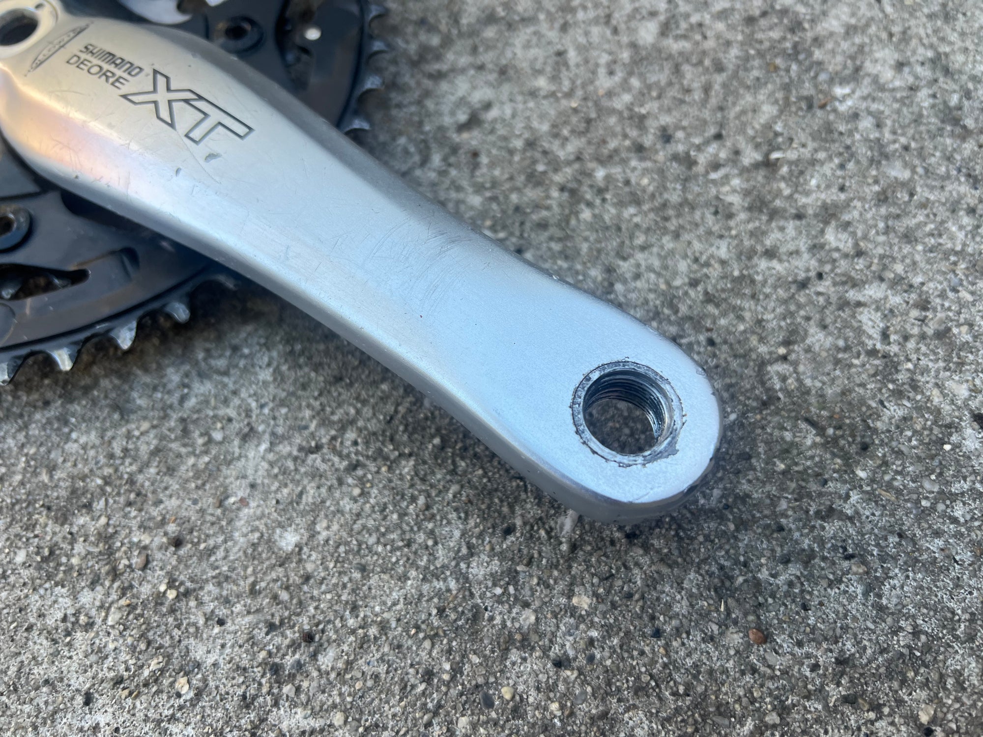Shimano Deore XT FC-M752 Octalink V2 175mm 22-32-44 Triple MTB Crankset