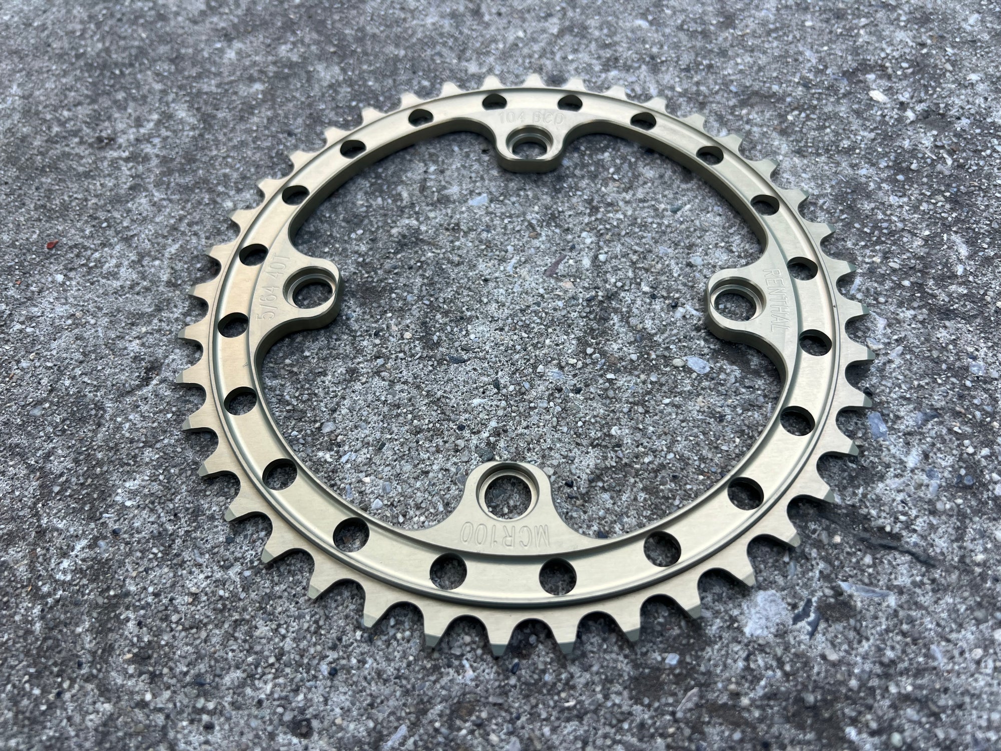 NOS Renthal MCR100 104 BCD 40T Gold Bronze 4 Bolt Downhill Chainring