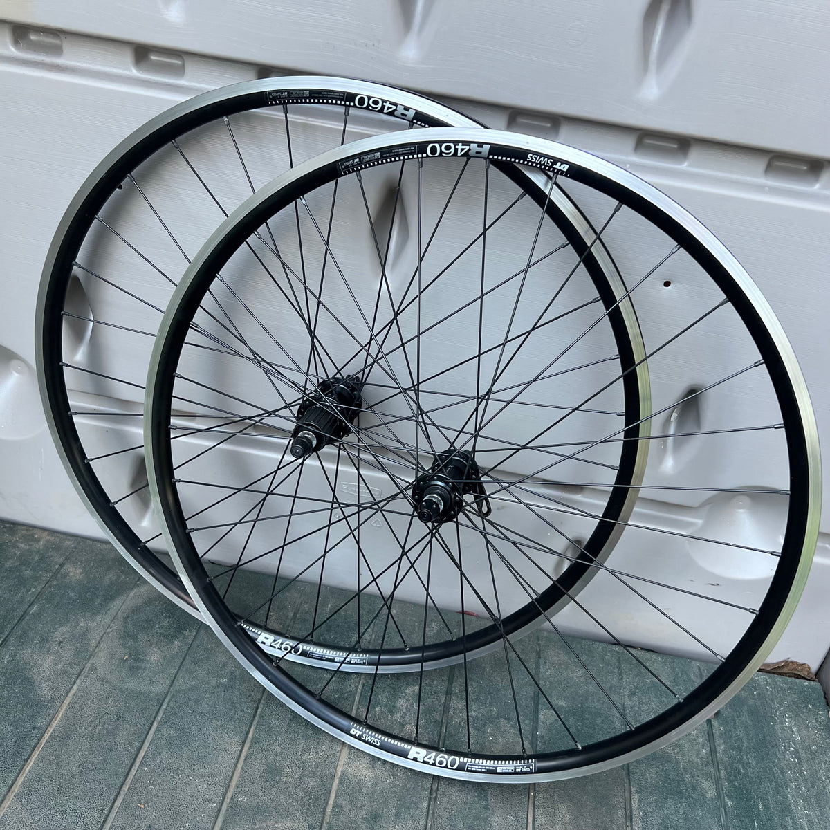 Shimano 105 5800 DT Swiss R460 700c 100/130 Road Black Clincher Wheelset Wheels