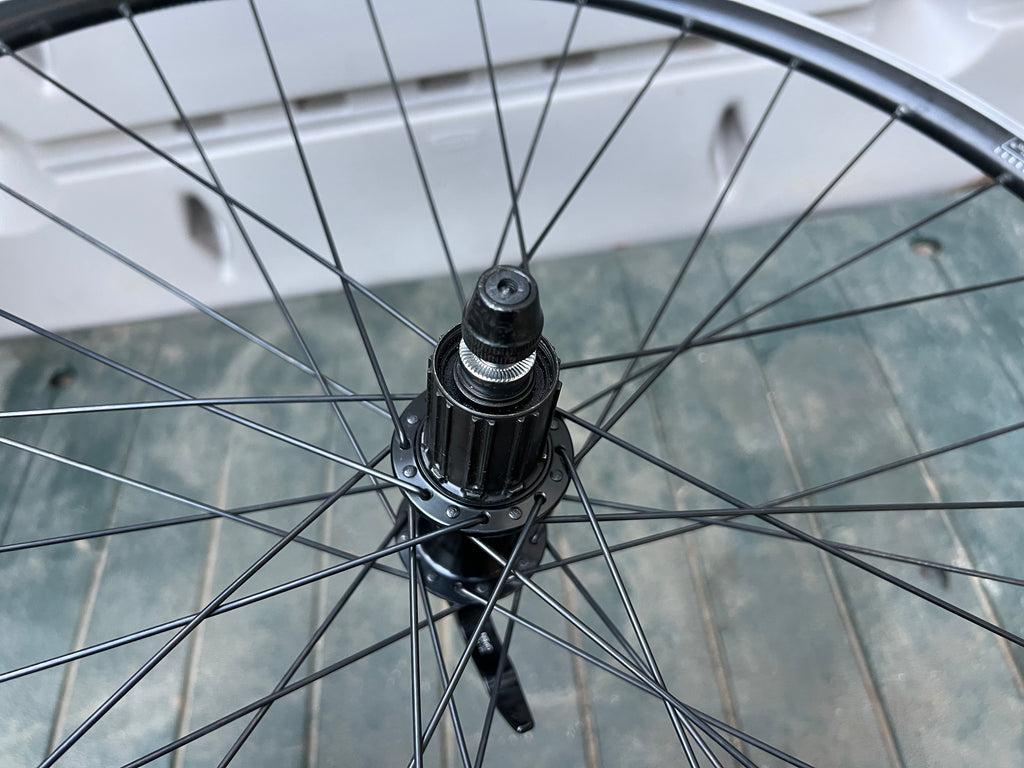 Shimano 105 5800 DT Swiss R460 700c 100/130 Road Black Clincher Wheelset Wheels