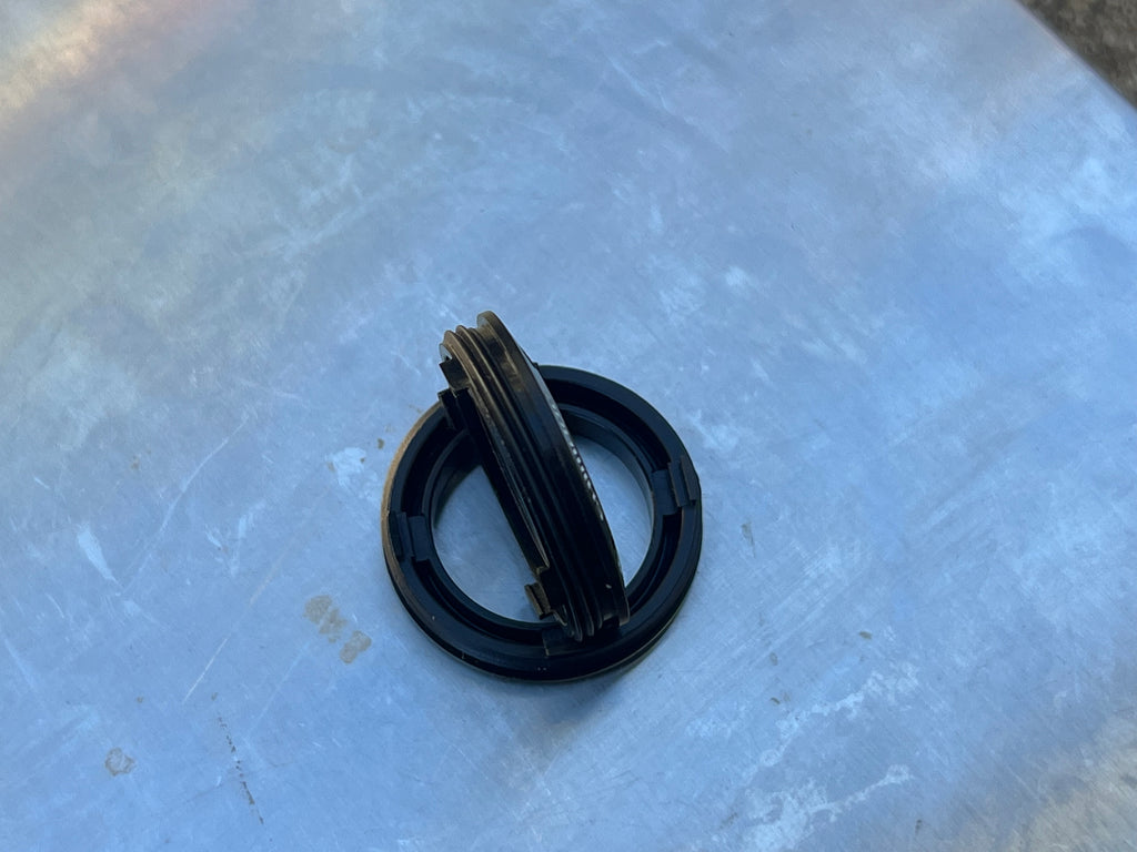 NOS NEW Shimano XTR HB-M900 Hub Dust Caps Black Vintage MTB Pair