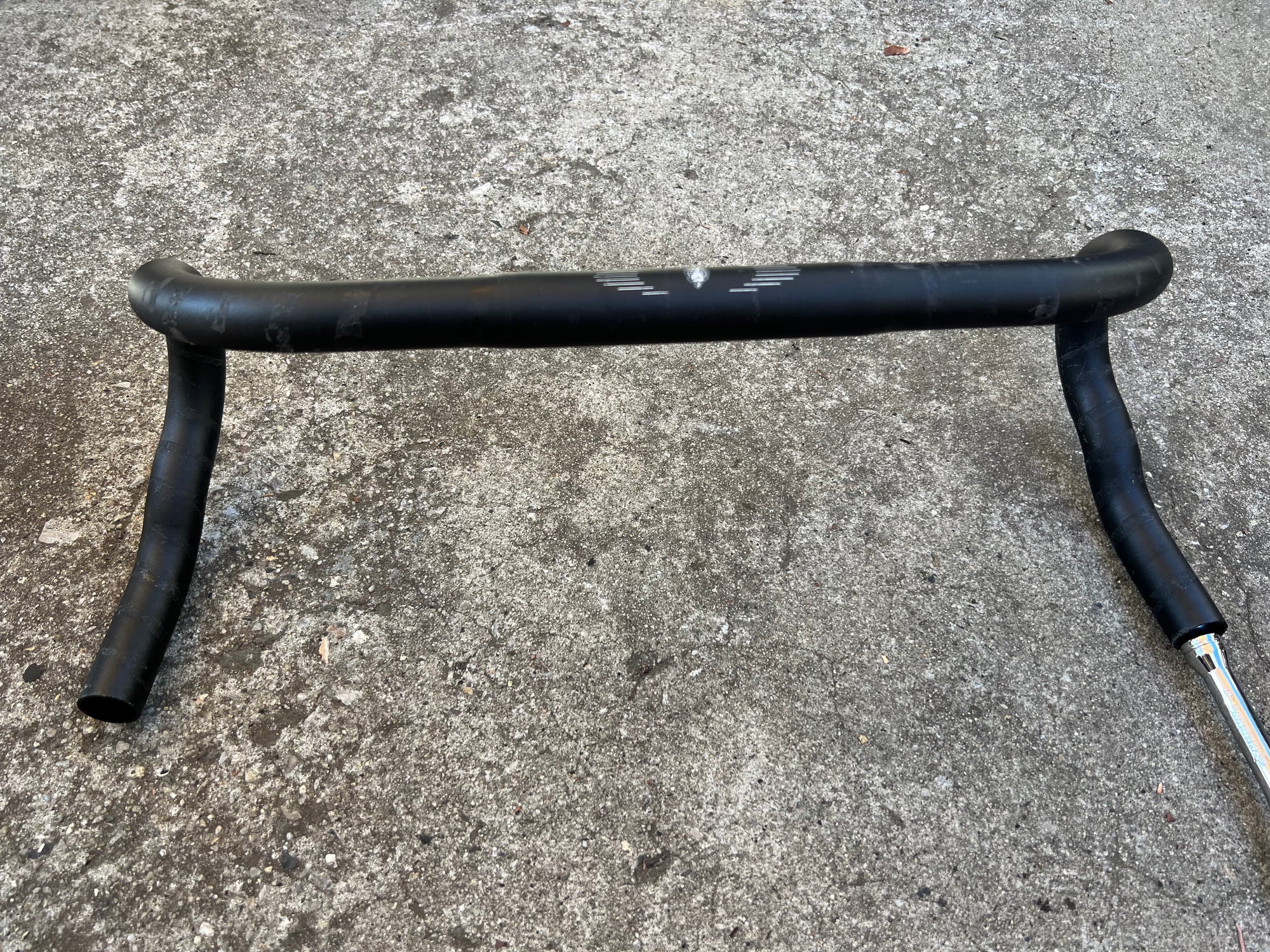 Salsa Moto Ace Bell Lap 26.0x460mm Flared Aluminum Black Drop Bars Road