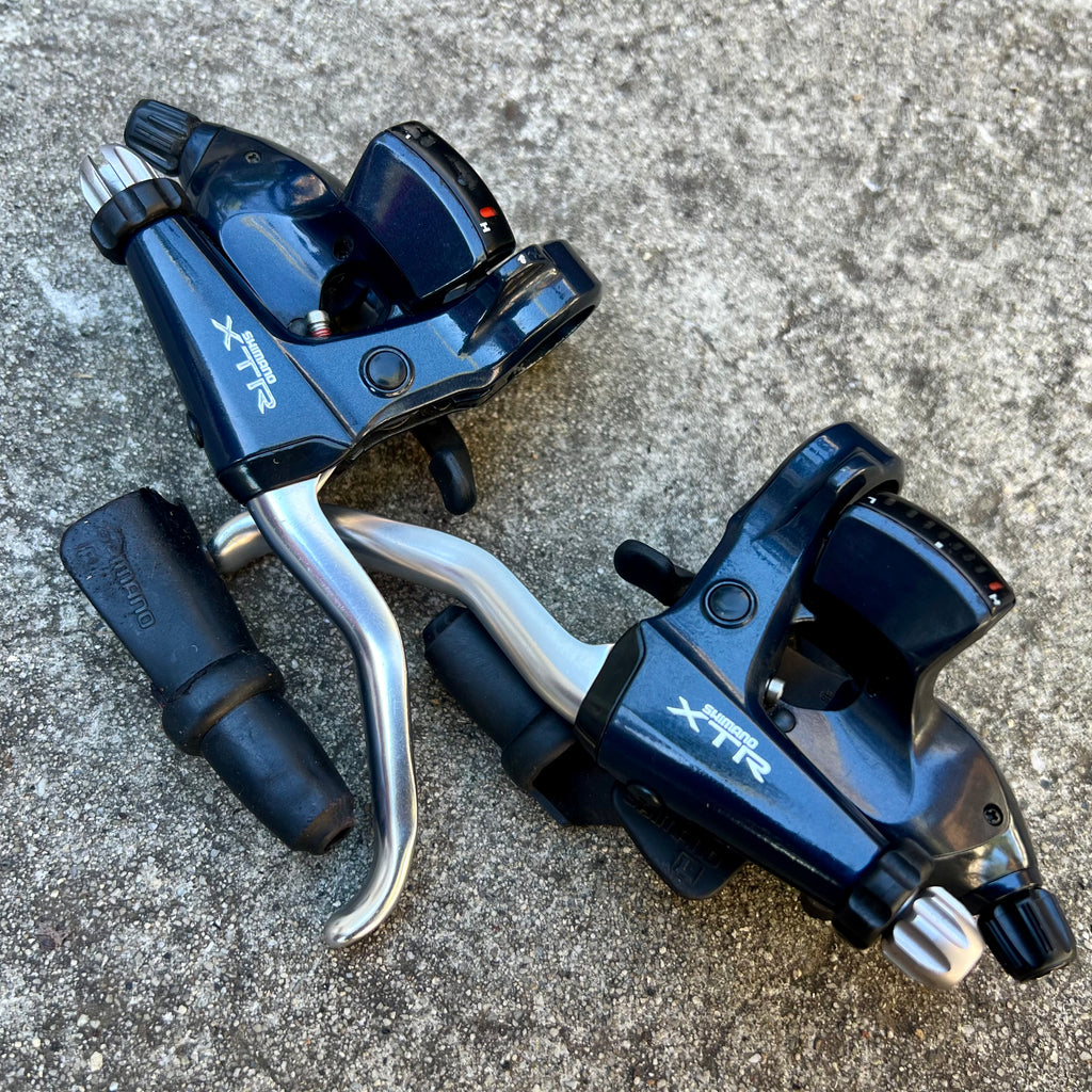Shimano XTR ST-M900 Brake & Shifter Combo Shifters 3x8 Speed Cantilever MTB 9/10