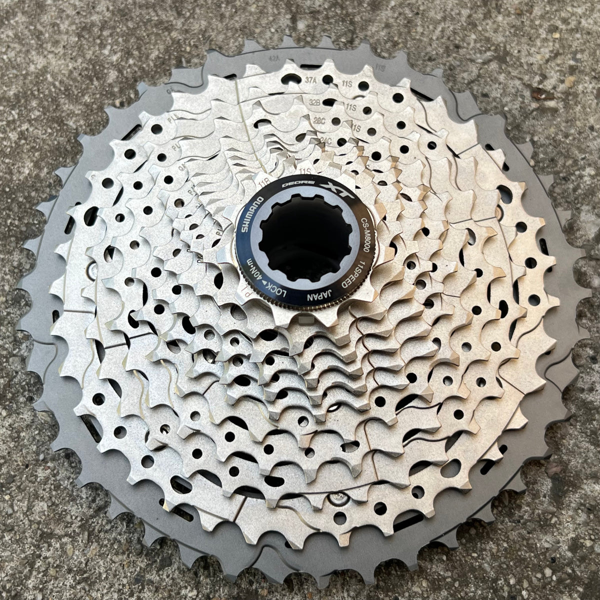 NEW Shimano Deore XT 11 Speed 11-42T CS-M8000 Cassette MTB Mountain Bike