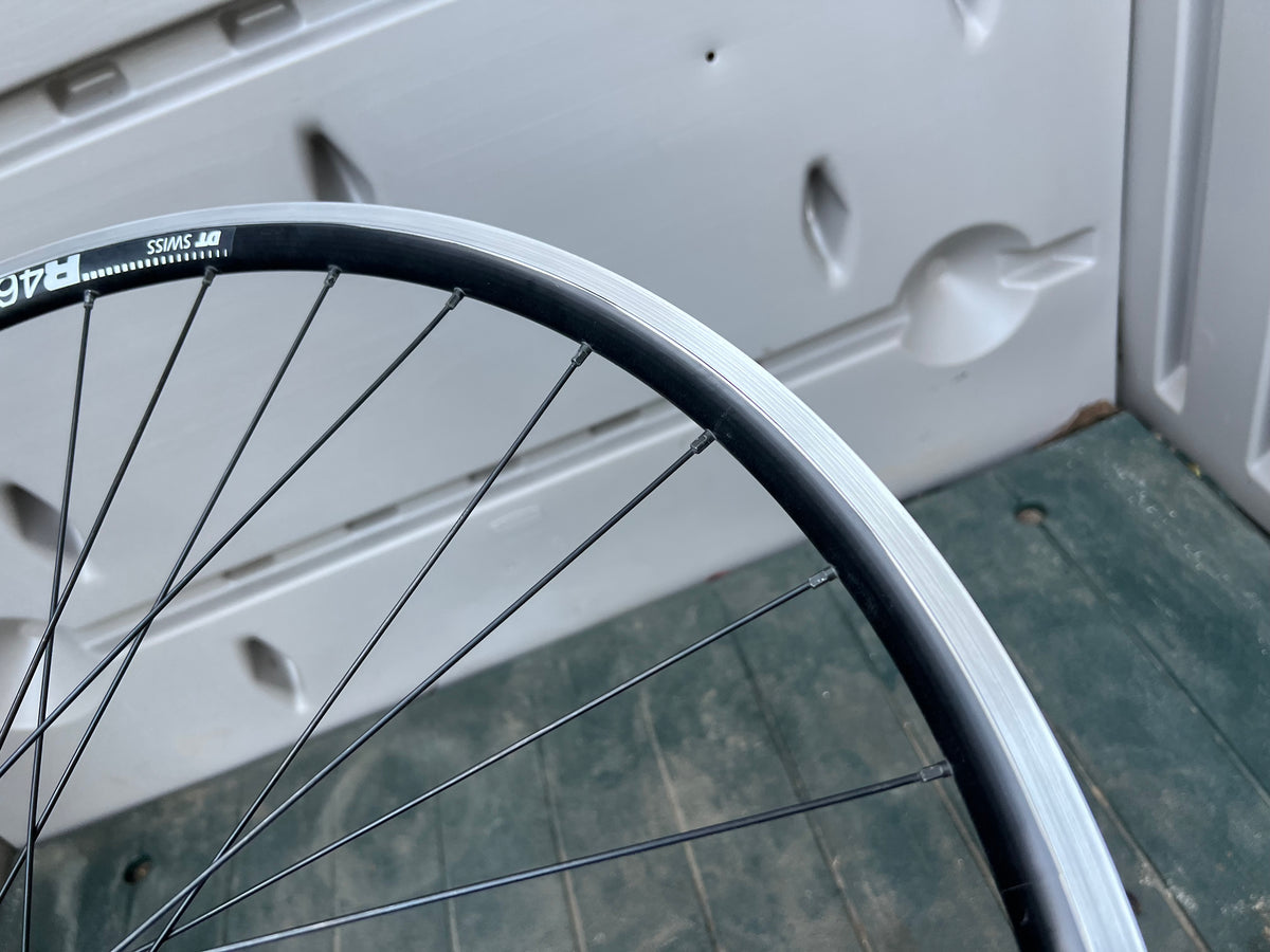 Shimano 105 5800 DT Swiss R460 700c 100/130 Road Black Clincher Wheelset Wheels