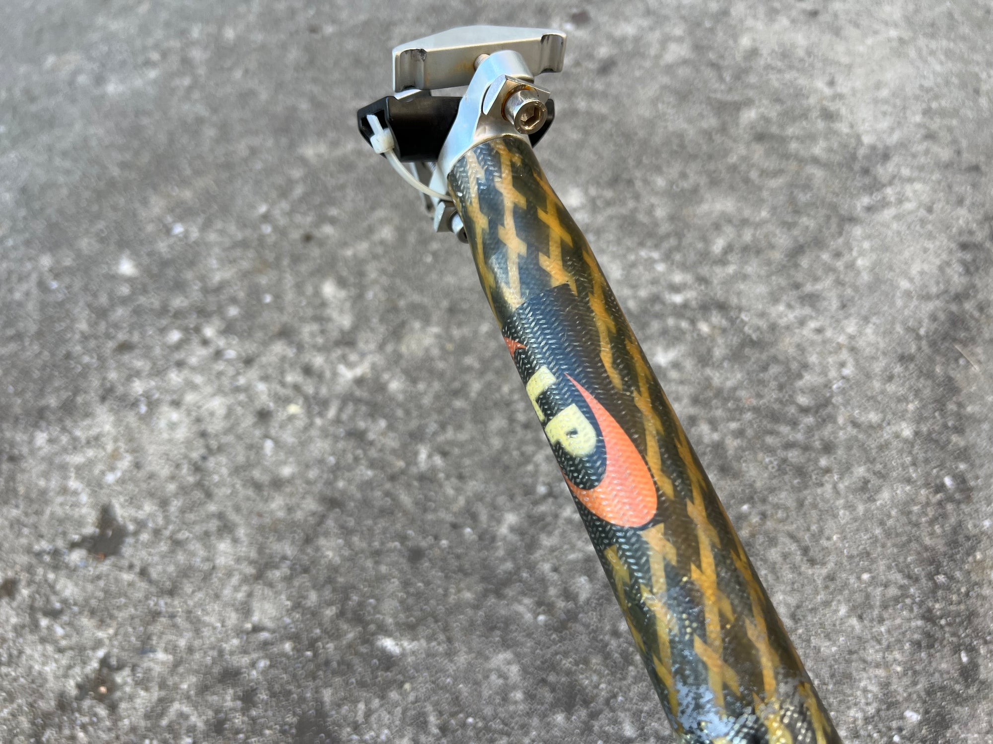 LP Composites 31.6x340mm Carbon Seatpost Vintage MTB Yellow Weave