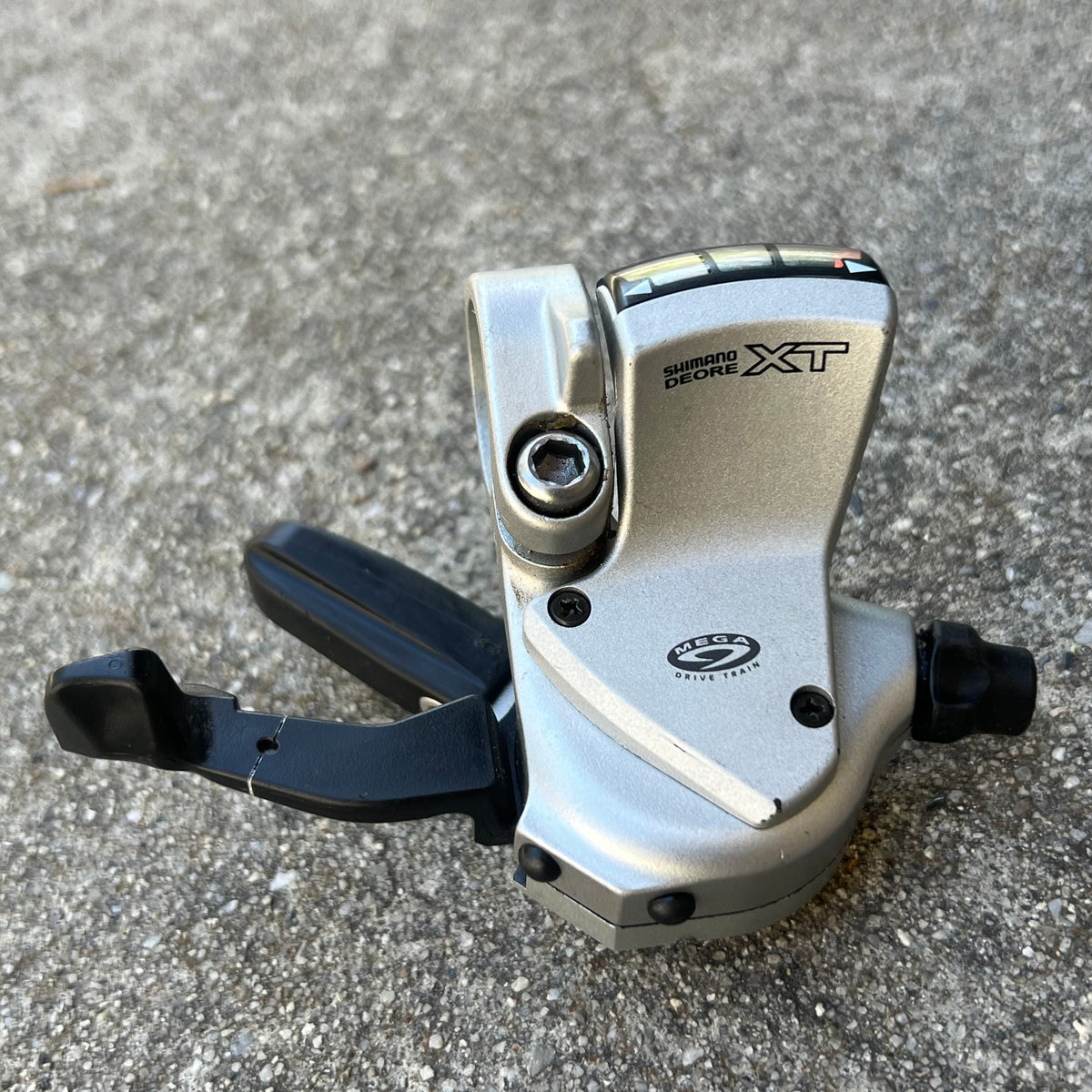 Shimano Deore XT SL-M750 9 Speed Right Rear Trigger Shifter Vintage MTB