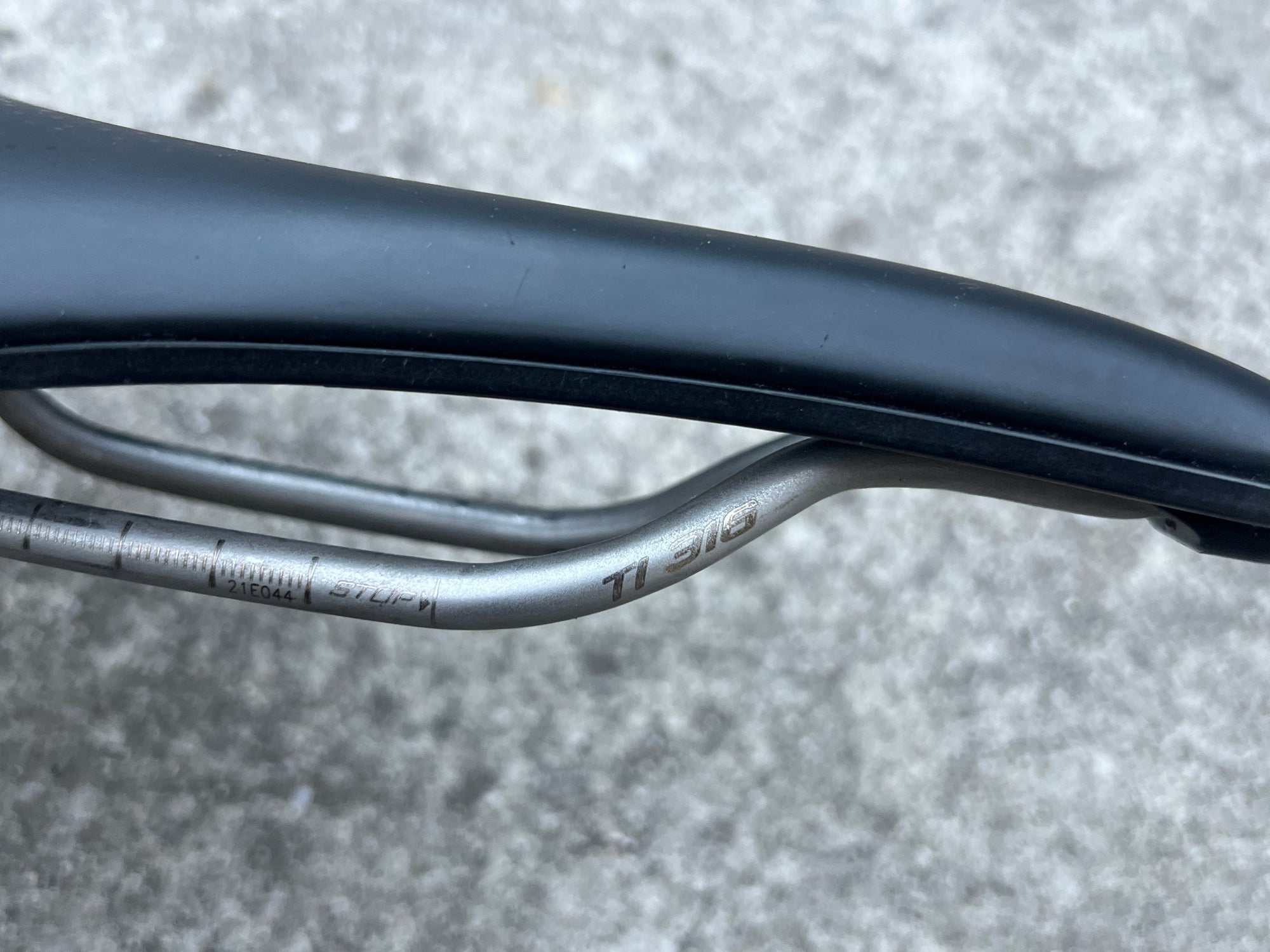 Selle Italia Novus EVO Boost Saddle 145x245mm Wide Carbon Titanium idmatch L3