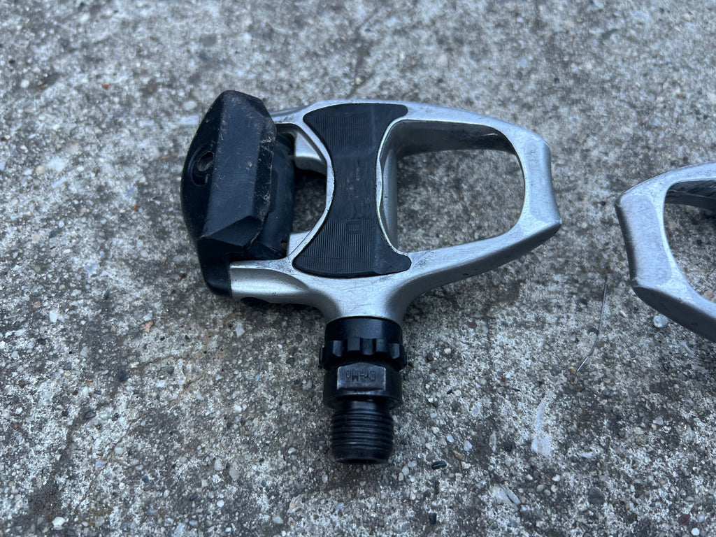Shimano PD-R540 SPD-SL Clipless Pedals Road Touring Bike Silver Cycling