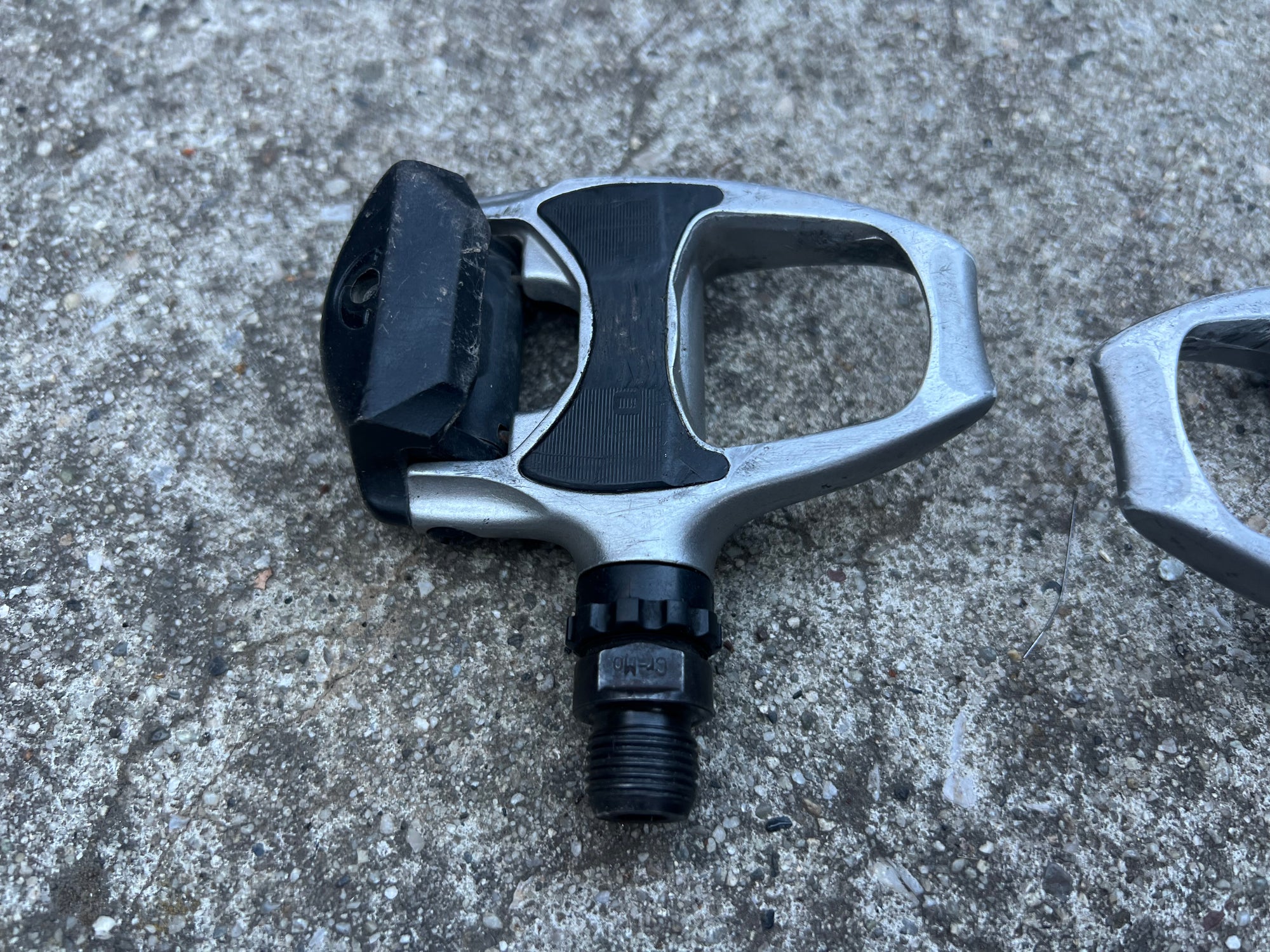 Shimano PD-R540 SPD-SL Clipless Pedals Road Touring Bike Silver Cycling