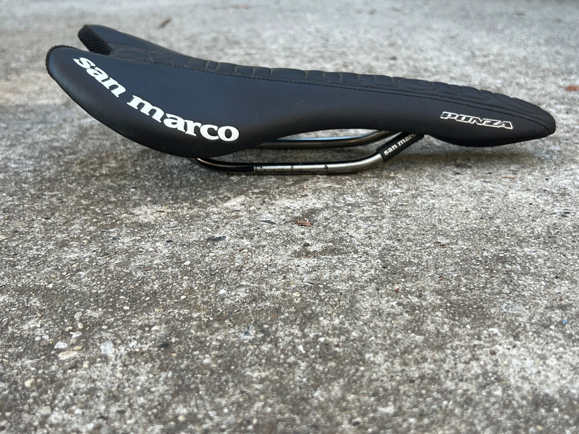 Selle San Marco Ponza Black Road Bike Racing Saddle 226g 270x125mm