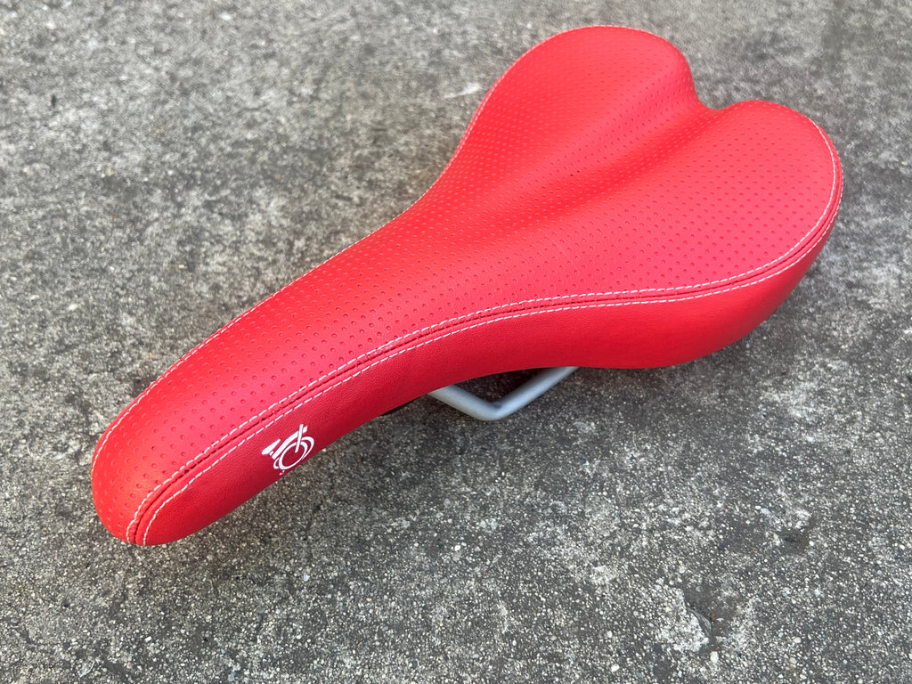 NOS NEW Brompton Red Comfort Saddle Folding Bike Commuter Hollow Cr-Mo Rails Hybrid