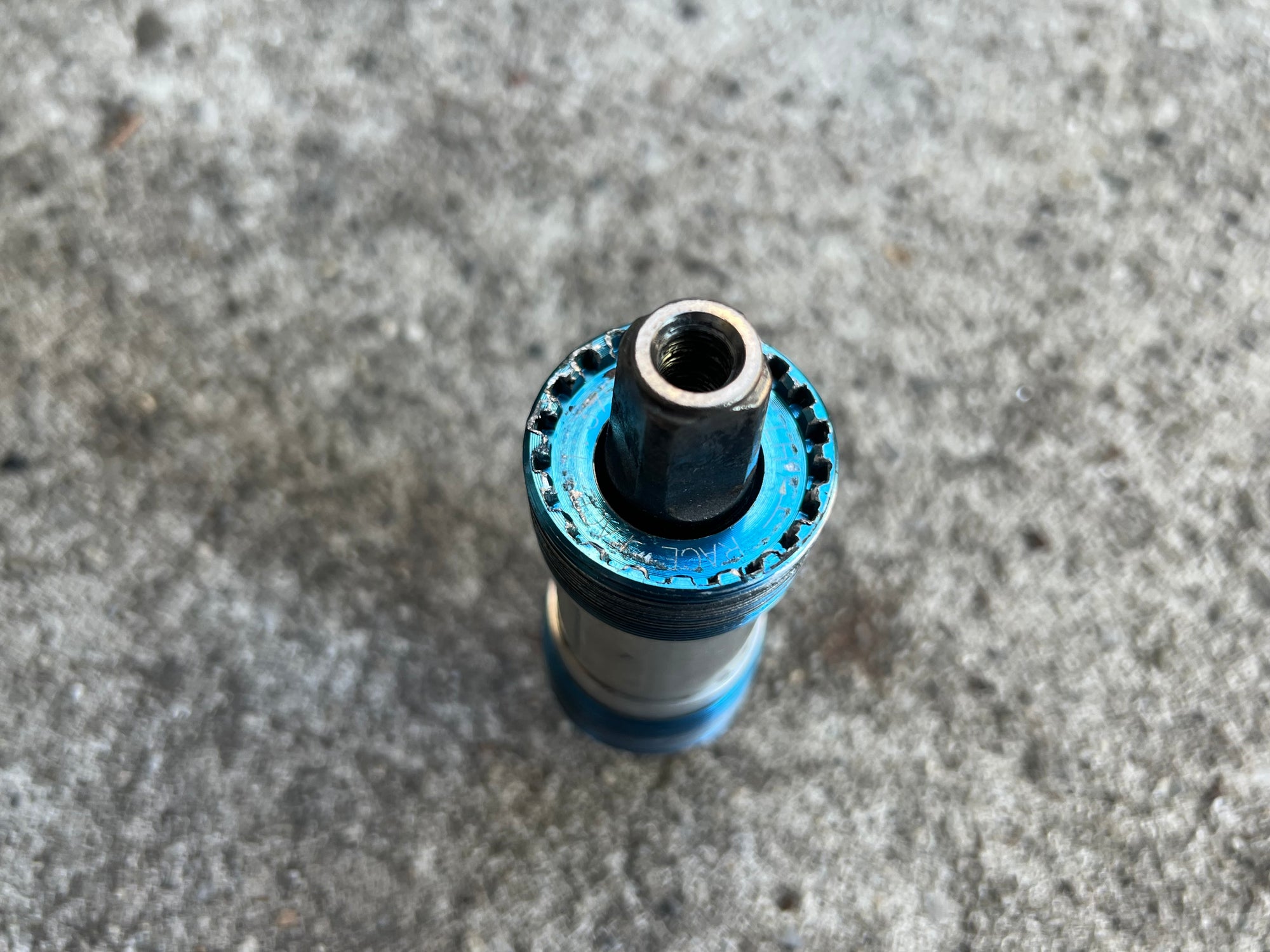 Raceface Taperlock Titanium Bottom Bracket 68/73mm 107mm Vintage MTB English Thread