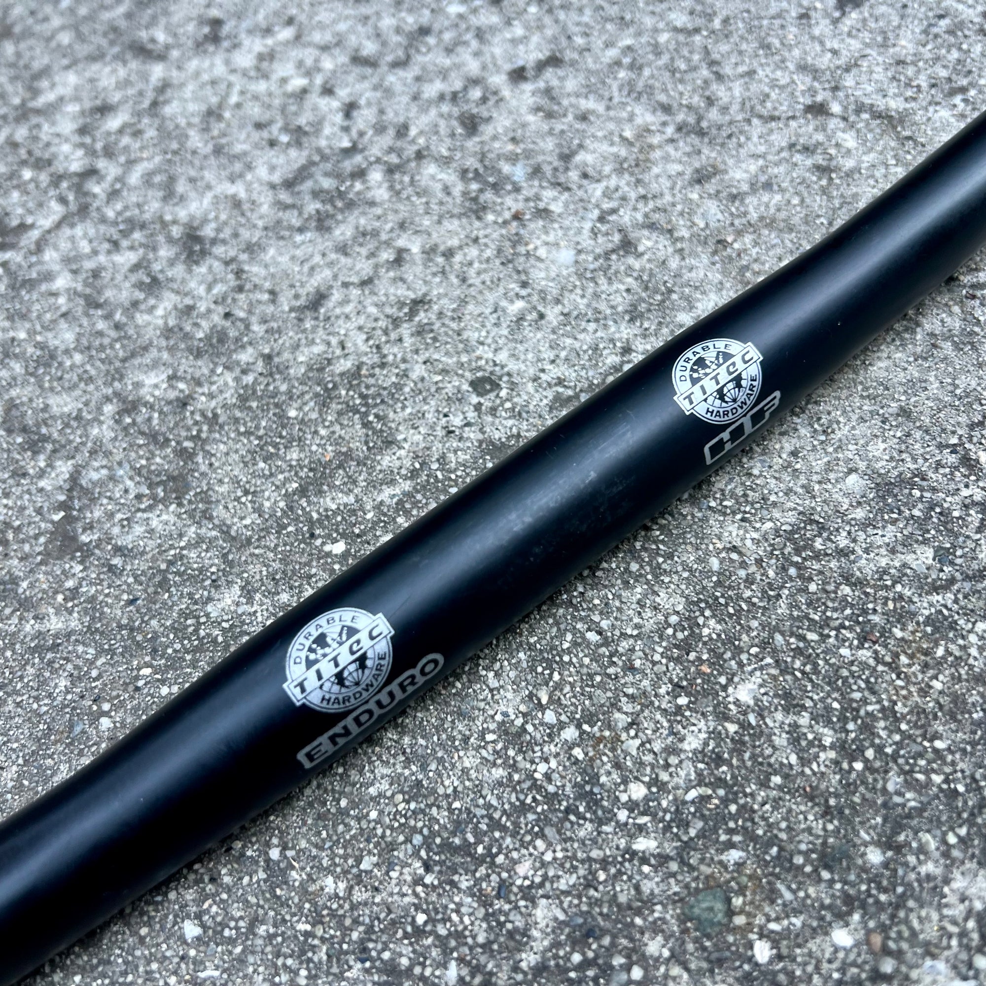 MINT Titec Enduro HF Flat Bars 25.4x560mm Vintage MTB Black Aluminum Alloy