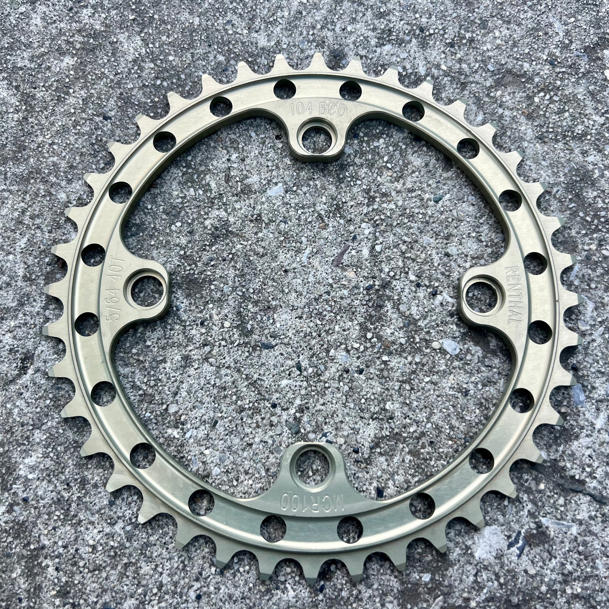 NOS Renthal MCR100 104 BCD 40T Gold Bronze 4 Bolt Downhill Chainring