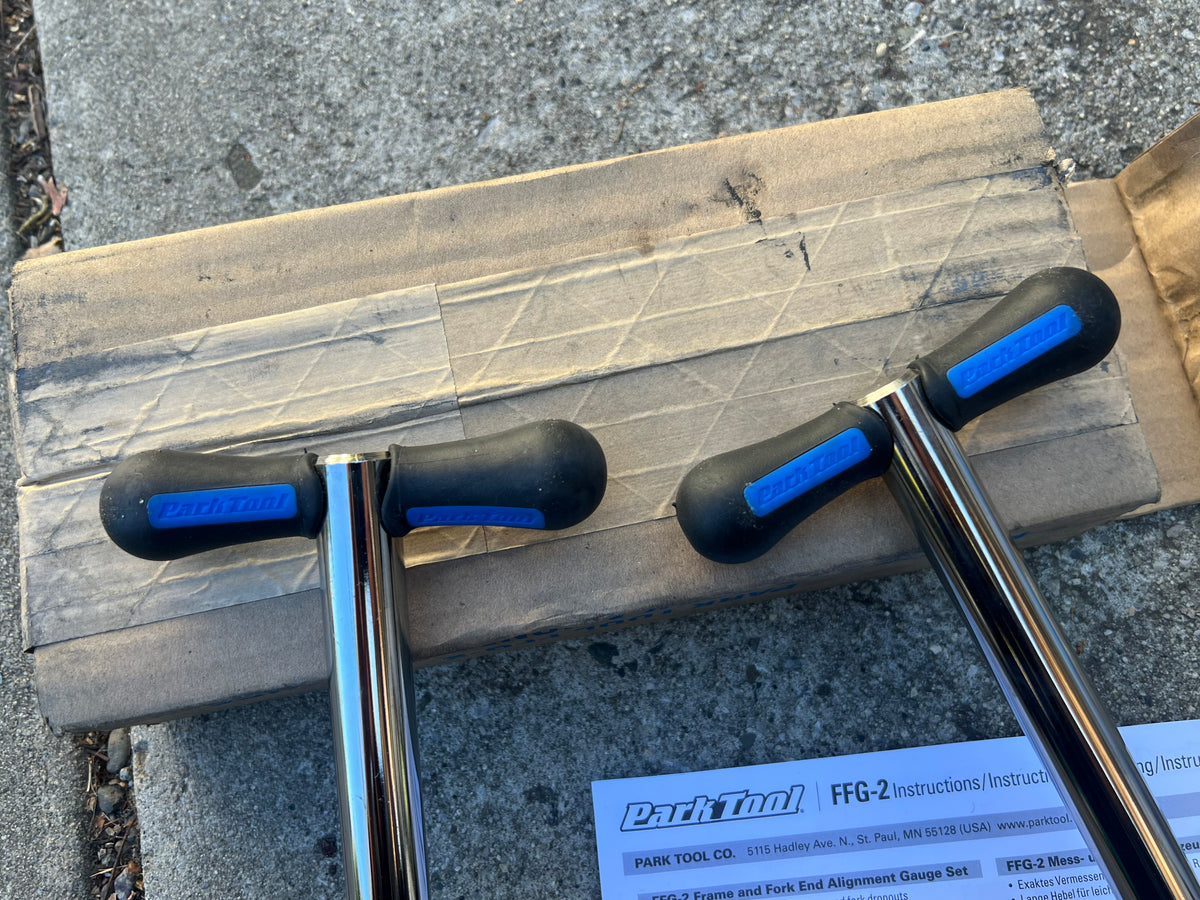 NEW Park Tool FFG-2 Frame and Fork Dropout Alignment Gauge Set NOS