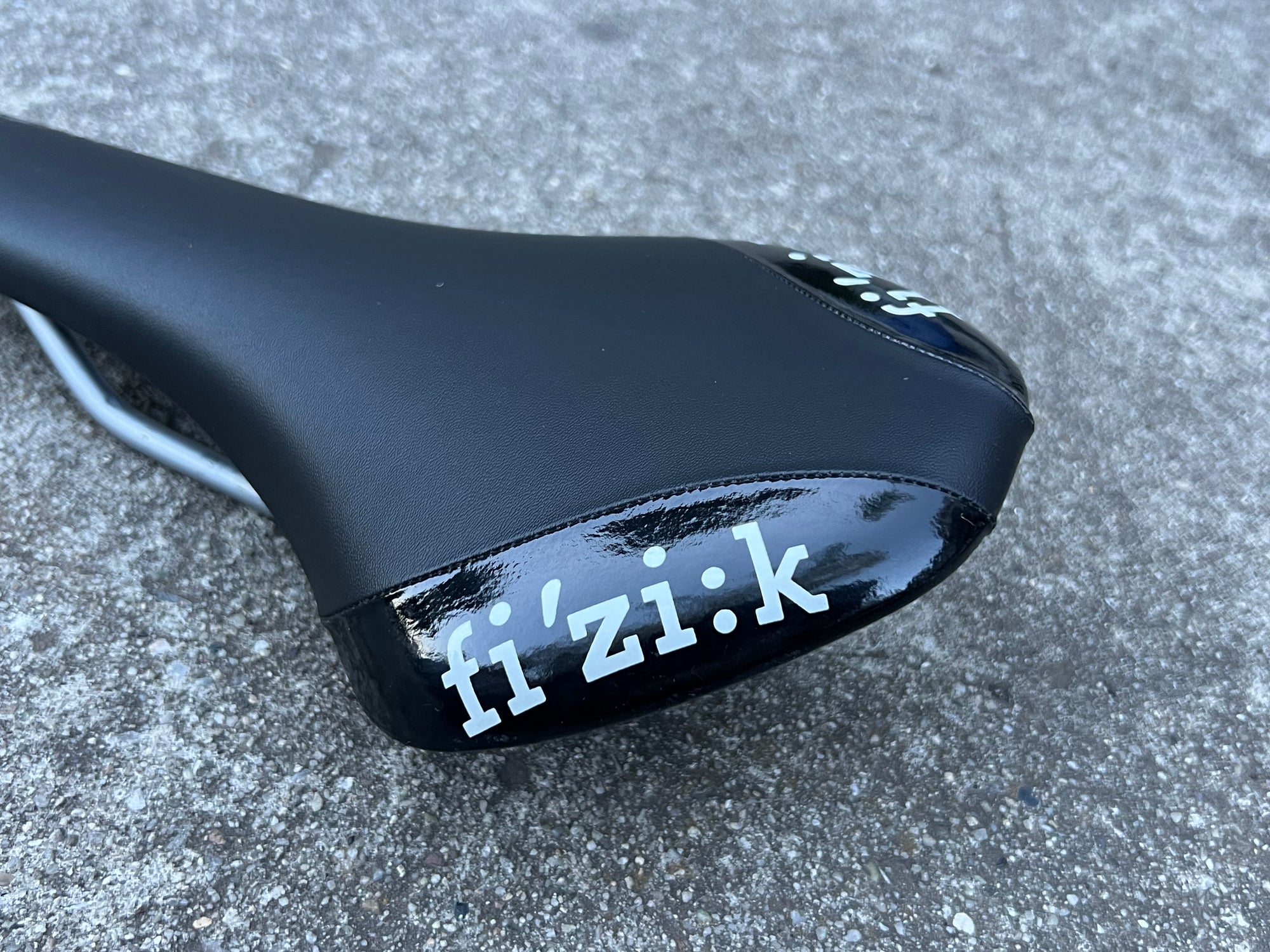 Fizik Antares Saddle 270x135mm Road Gravel Bike Cycling Black Manganese Rail