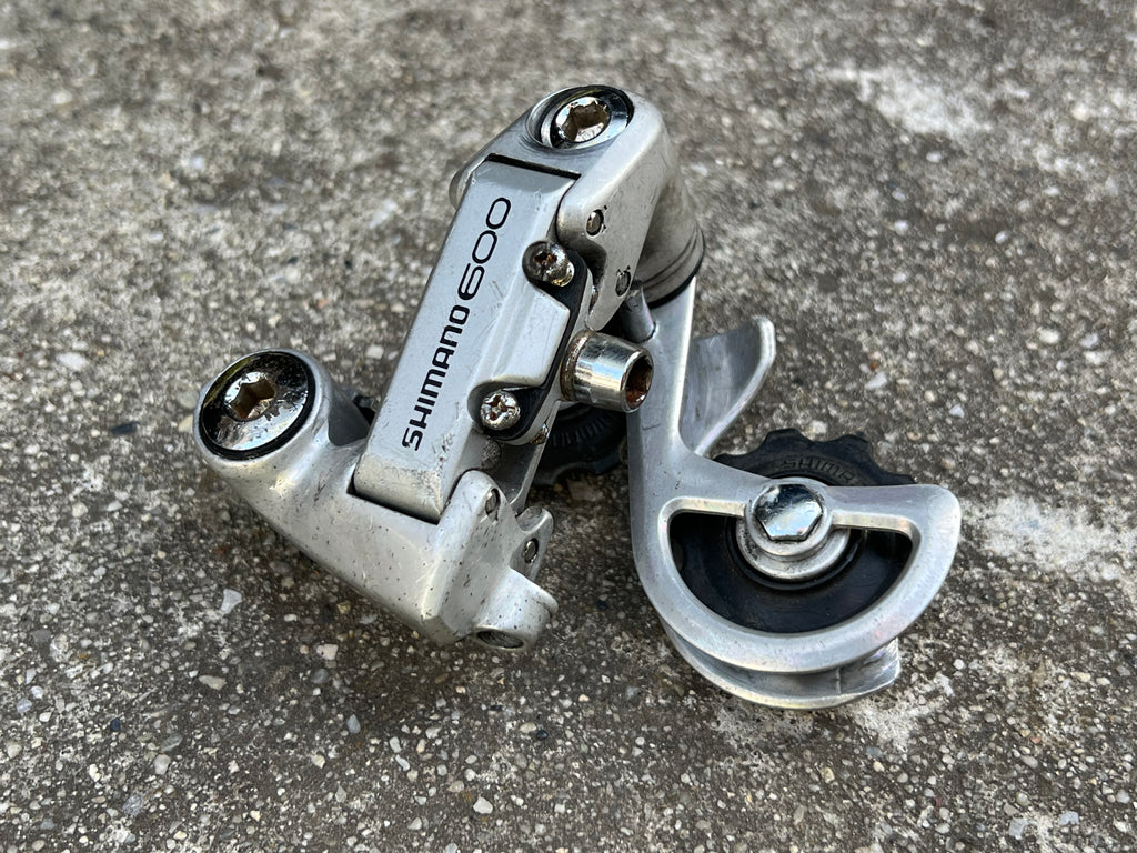 Shimano 600 RD-6207 6 Speed Short Cage Friction Silver Vintage Rear Derailleur